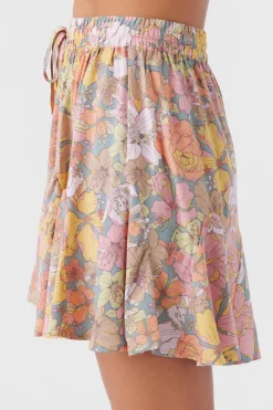 Women O’Neill Bottoms<BENNIE JANIS FLORAL FLOWY SHORTS