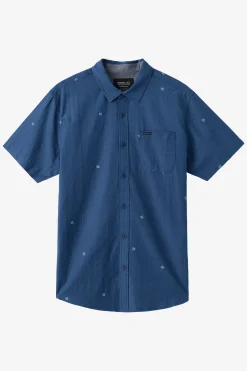 O’Neill Shirts & Flannels<EAST CLIFF HIDEAWAY STANDARD FIT SHIRT