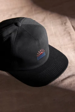 O’Neill Hats & Beanies<EAST CLIFF PIER FLOW SNAPBACK HAT