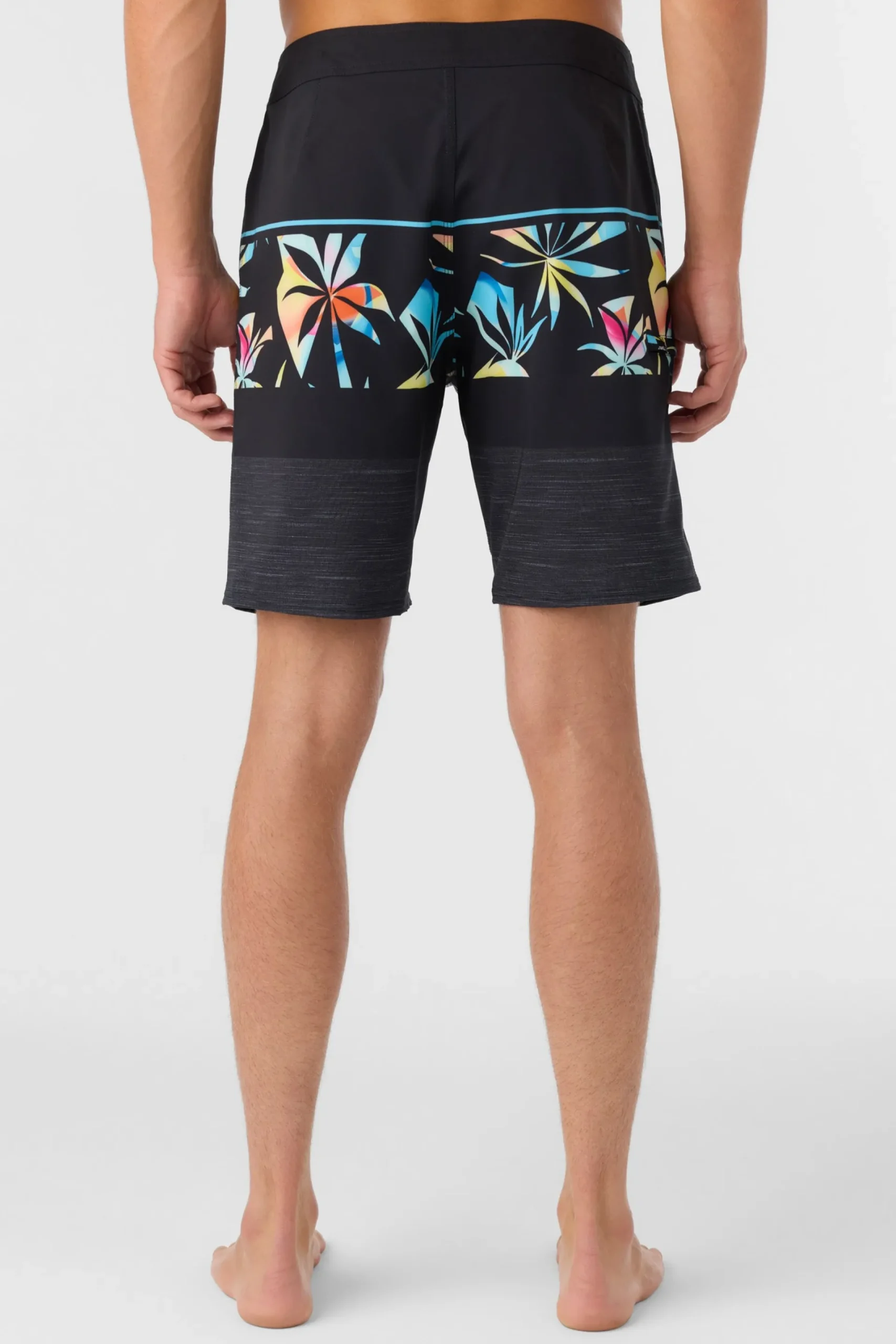 O’Neill Performance<HYPERFREAK HEAT BLOCK 19" BOARDSHORTS