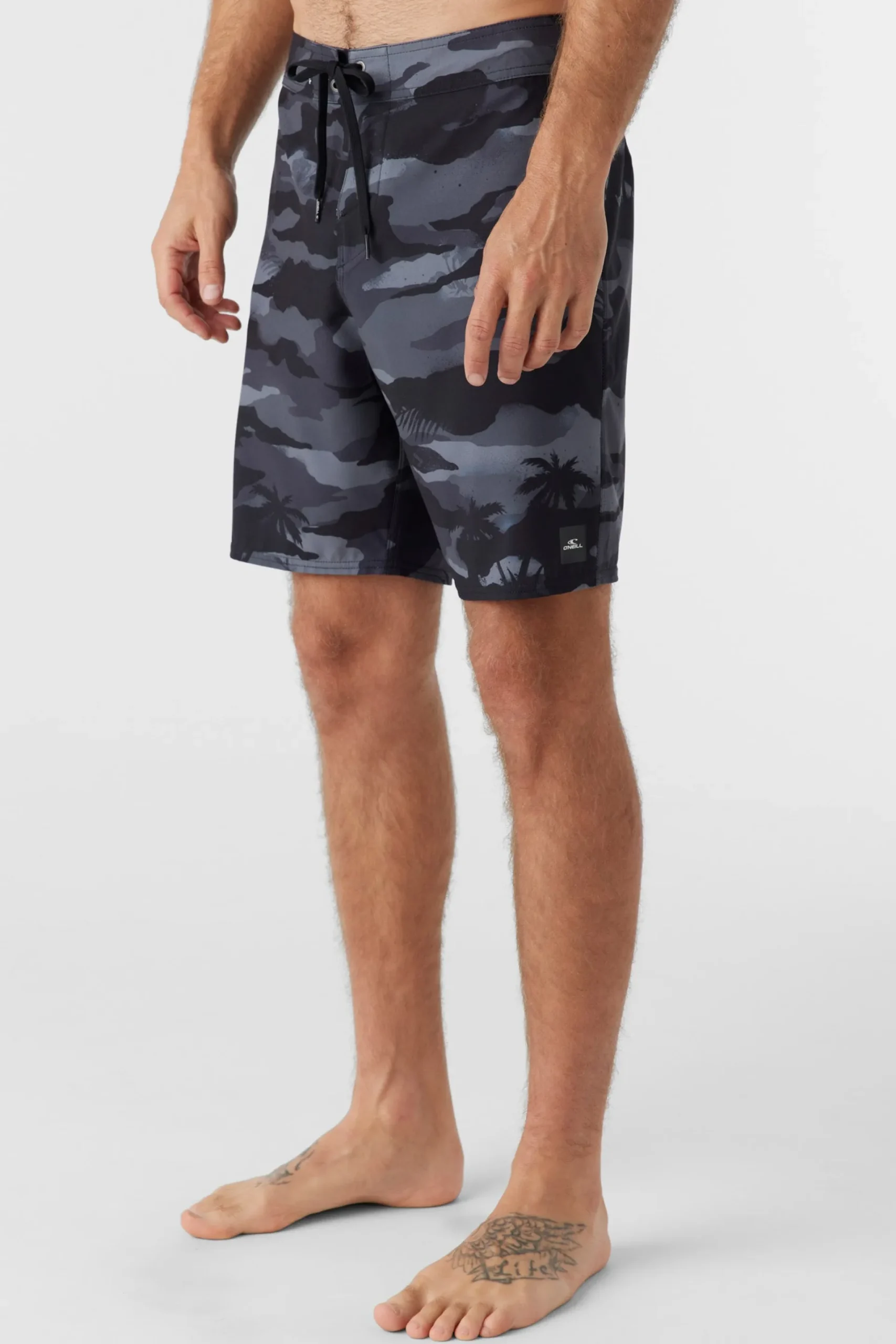 O’Neill Performance<HYPERFREAK HEAT CAMO 19" BOARDSHORTS