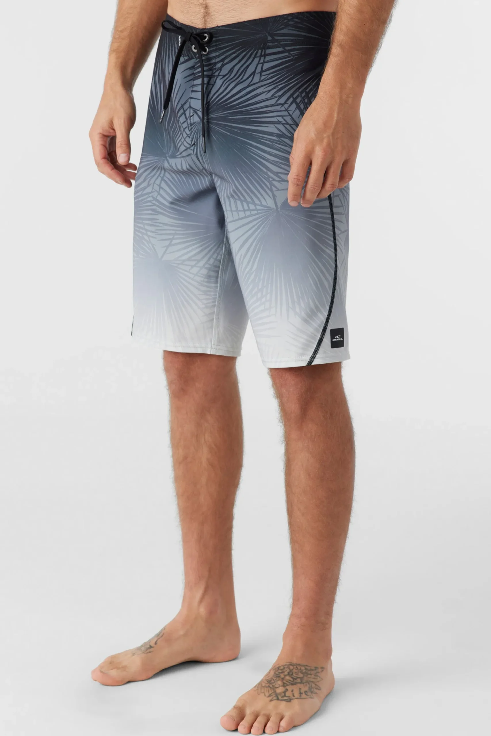 O’Neill Performance<HYPERFREAK HEAT S-SEAM FADE 21" BOARDSHORTS