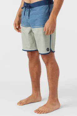 O’Neill Performance<HYPERFREAK TECH TRVLR NOMAD SCALLOP 19" BOARDSHORTS
