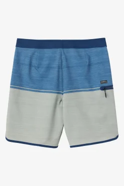 O’Neill Performance<HYPERFREAK TECH TRVLR NOMAD SCALLOP 19" BOARDSHORTS