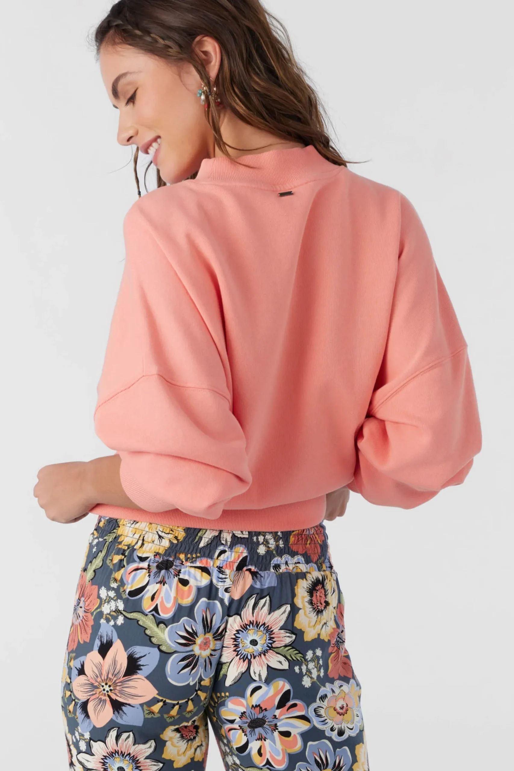 Women O’Neill Graphic Tees & Tanks<MOMENT CREW NECK CROPPED FLEECE