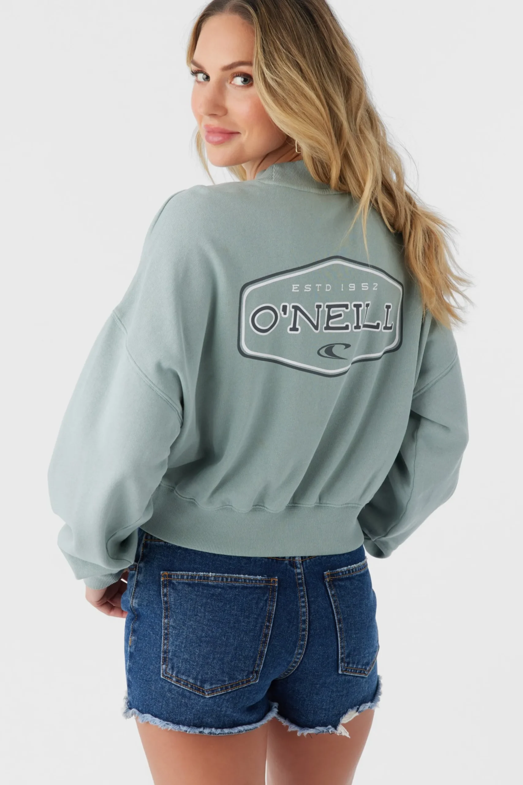 Women O’Neill Graphic Tees & Tanks<MOMENT CREW NECK CROPPED FLEECE