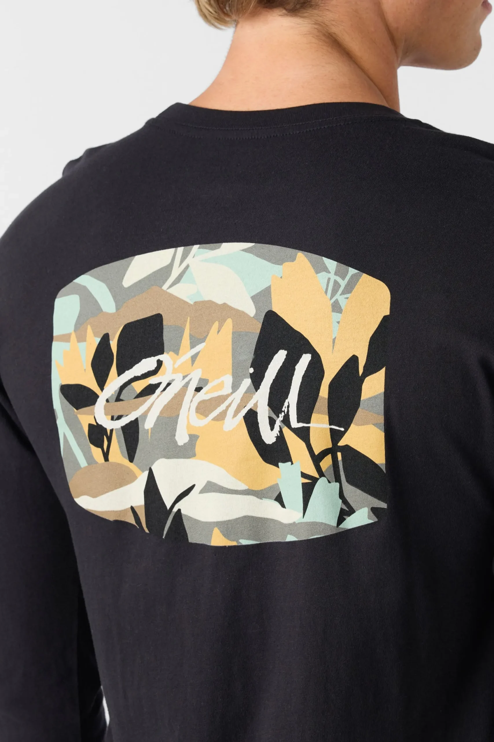 O’Neill Tees<MOTLEY STANDARD FIT LONG SLEEVE TEE