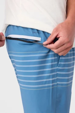O’Neill Shorts<PERFORM LINED 17" ATHLETIC SHORTS