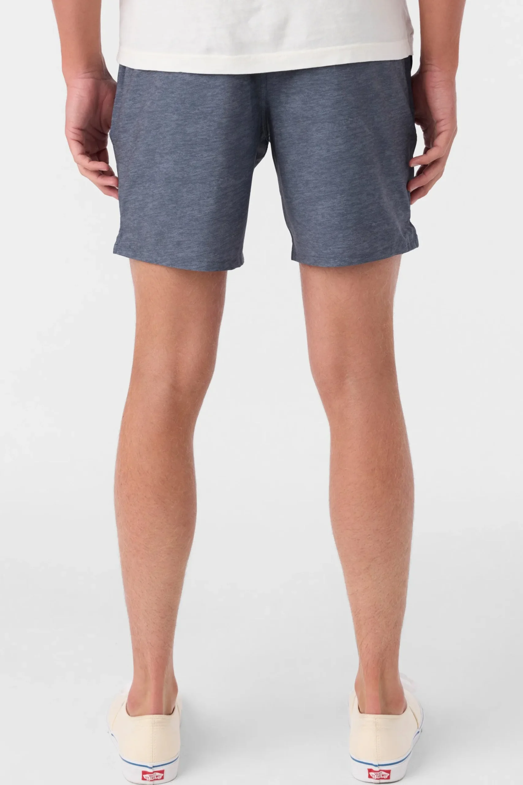 O’Neill Shorts<PERFORM LINED 17" ATHLETIC SHORTS