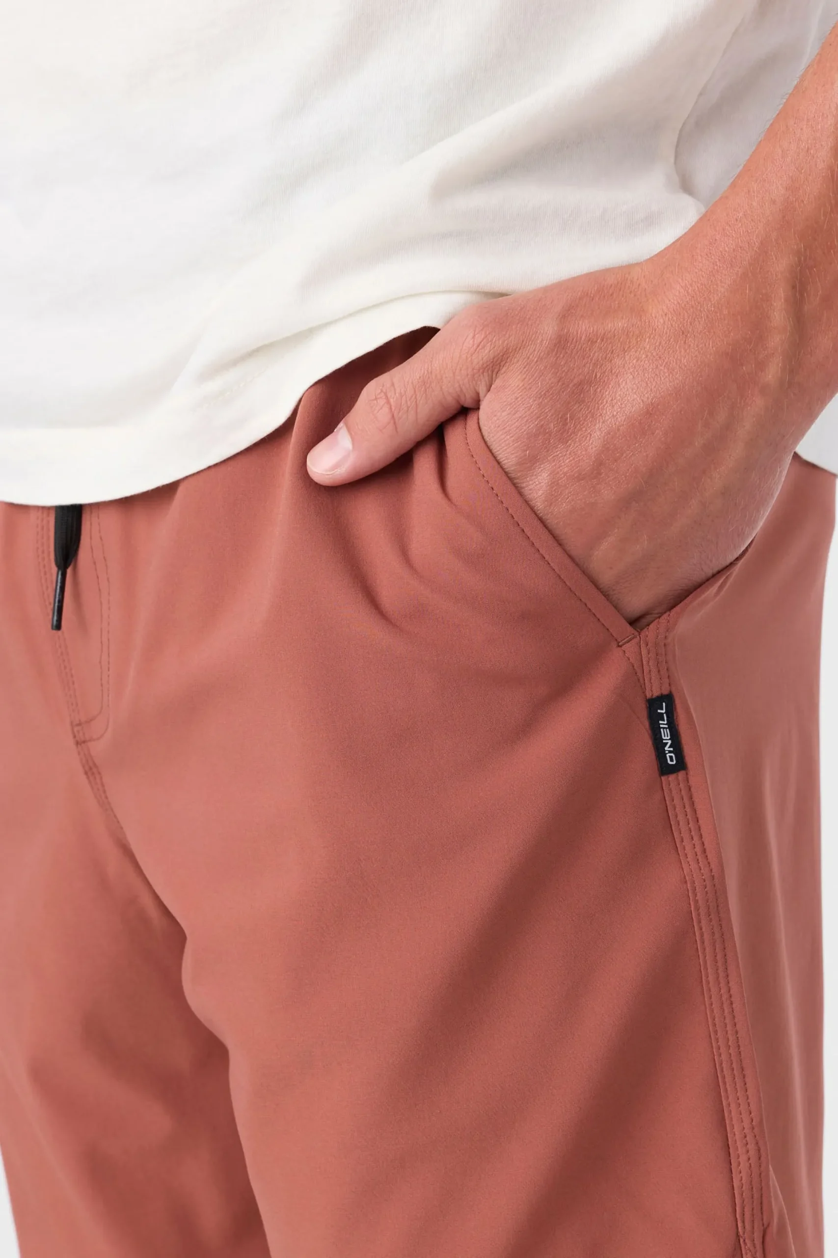 O’Neill Shorts<PERFORM LINED 17" ATHLETIC SHORTS