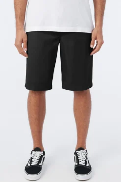 O’Neill Shorts<REDWOOD 22" CHINO SHORTS
