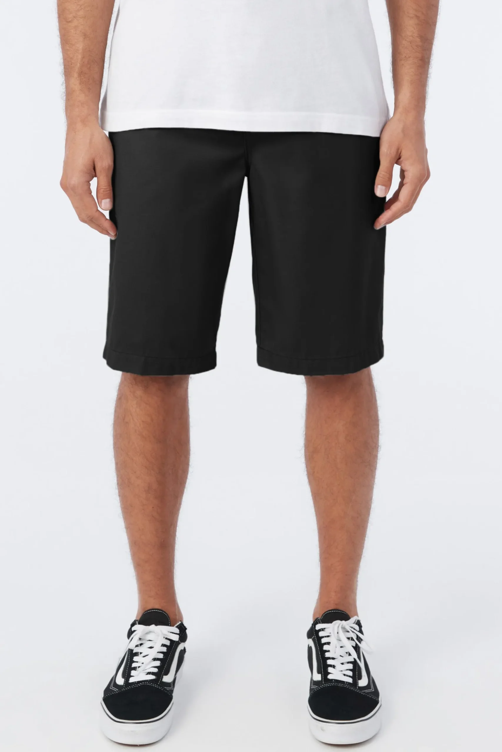 O’Neill Shorts<REDWOOD 22" CHINO SHORTS