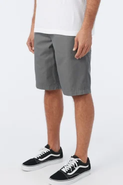 O’Neill Shorts<REDWOOD 22" CHINO SHORTS
