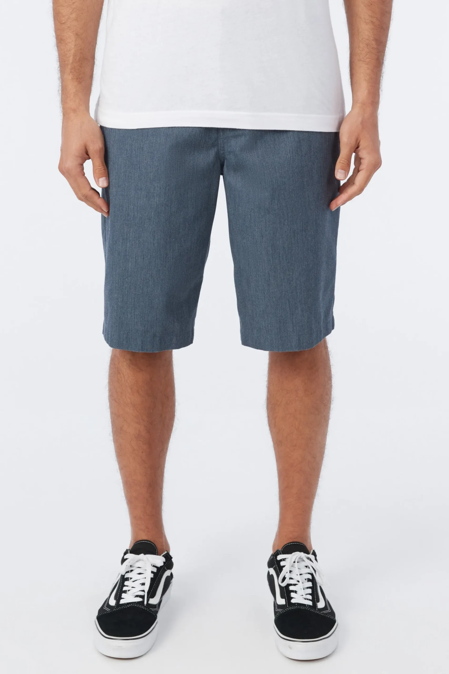 O’Neill Shorts<REDWOOD 22" CHINO SHORTS