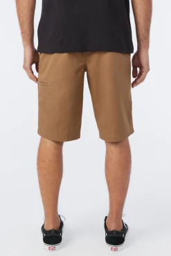 O’Neill Shorts<REDWOOD 22" CHINO SHORTS