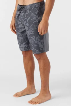 O’Neill Performance<TRVLR ENDURO 20" BOARDSHORTS