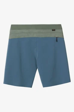 O’Neill Performance<TRVLR ENDURO 20" BOARDSHORTS