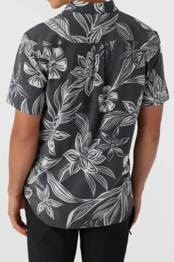 O’Neill Shirts & Flannels<TRVLR UPF TRAVERSE STANDARD FIT SHIRT