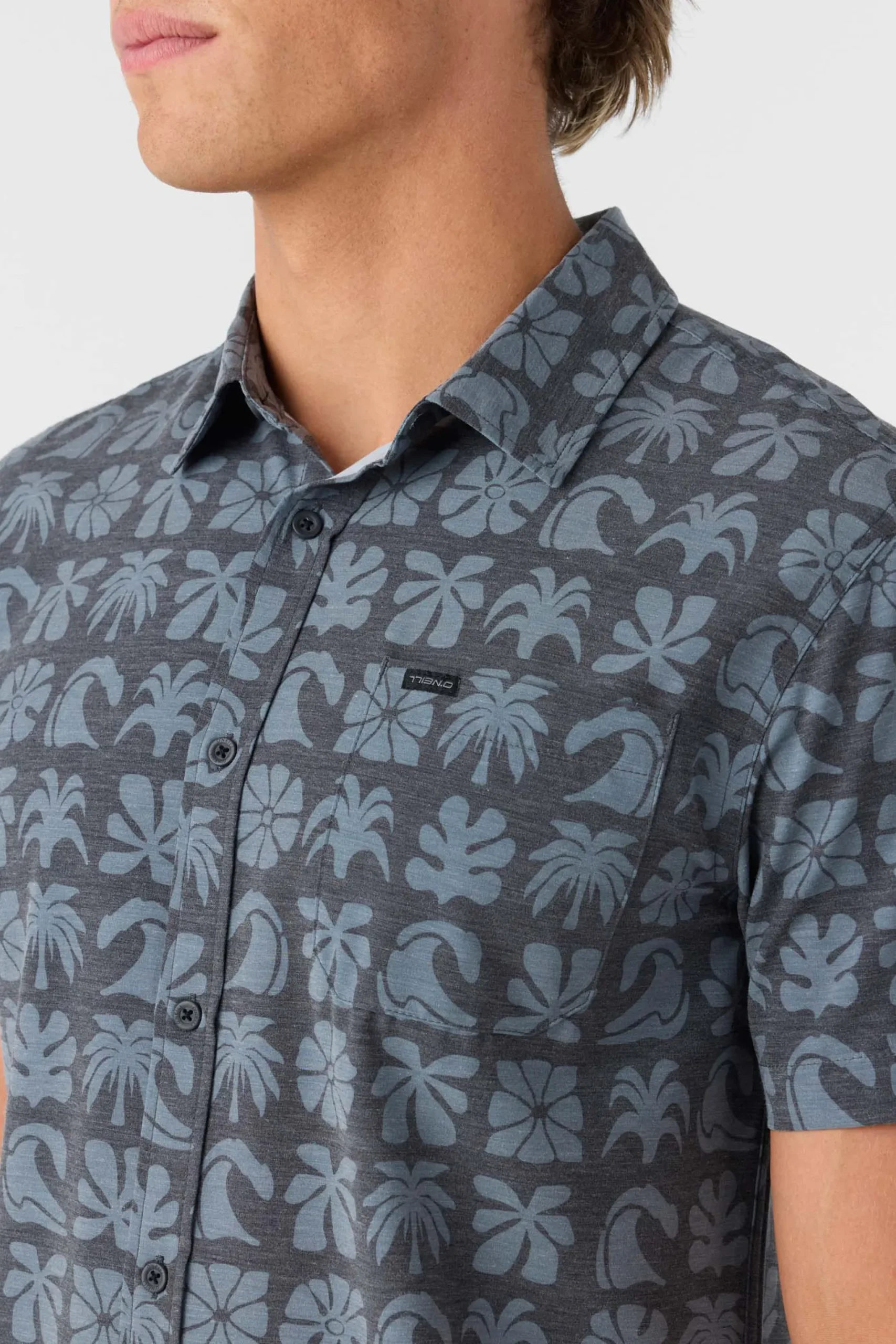 O’Neill Shirts & Flannels<TRVLR UPF TRAVERSE STANDARD FIT SHIRT