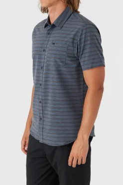 O’Neill Shirts & Flannels<TRVLR UPF TRAVERSE STRIPE STANDARD FIT SHIRT