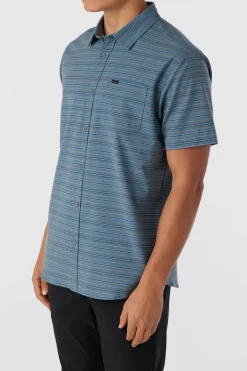 O’Neill Shirts & Flannels<TRVLR UPF TRAVERSE STRIPE STANDARD FIT SHIRT