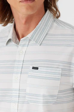 O’Neill Shirts & Flannels<TRVLR UPF TRAVERSE STRIPE STANDARD FIT SHIRT